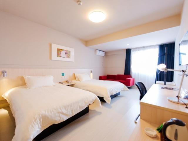 Jinjiang Inn Xianning Yinquan Avenue Hot Spring Hotel Экстерьер фото