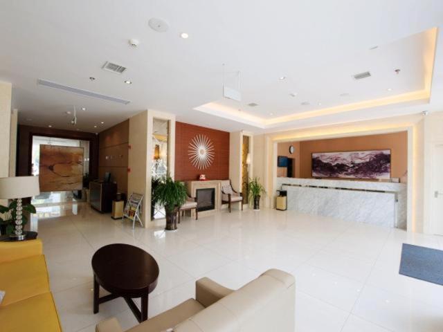 Jinjiang Inn Xianning Yinquan Avenue Hot Spring Hotel Экстерьер фото